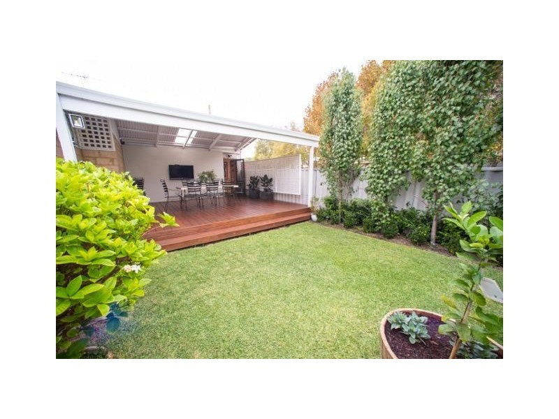 4 Alfred Road, North Fremantle WA 6159