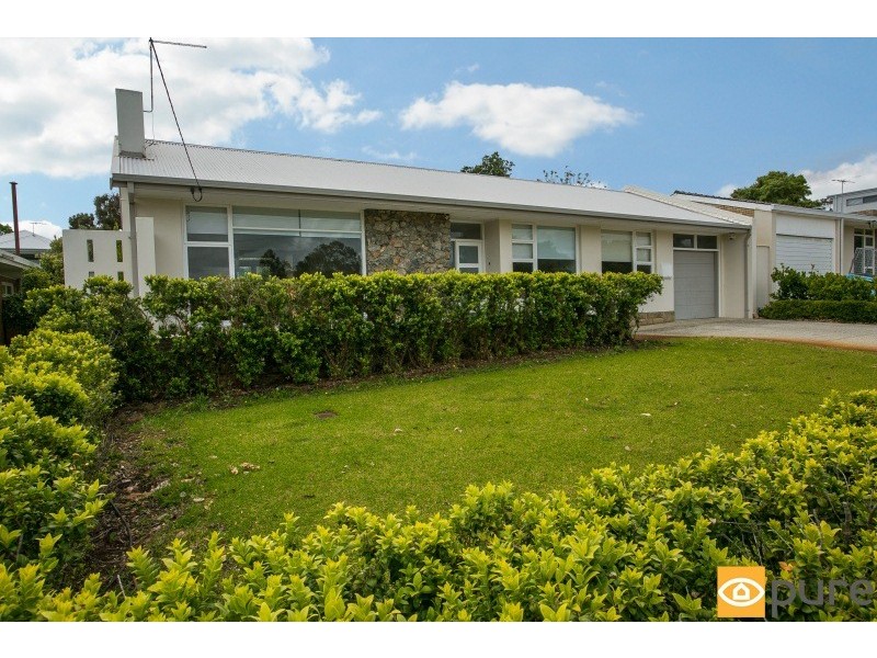 36 Oceanic Drive, Floreat WA 6014