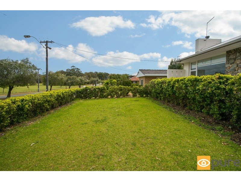 36 Oceanic Drive, Floreat WA 6014