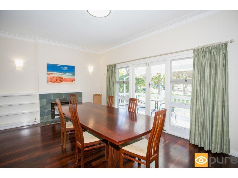 1 Boscombe Avenue, City Beach WA 6015