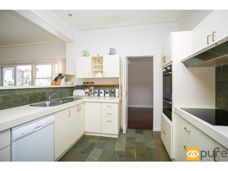 1 Boscombe Avenue, City Beach WA 6015