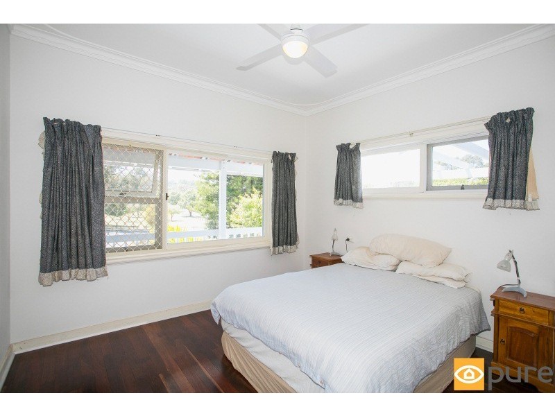 1 Boscombe Avenue, City Beach WA 6015