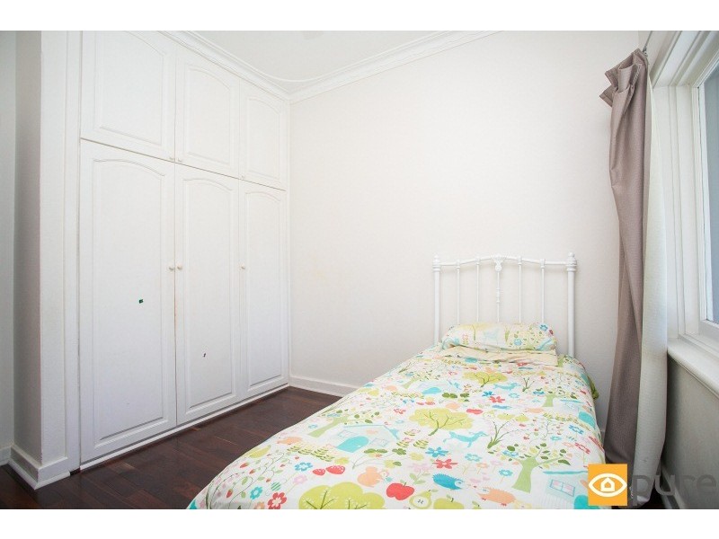 1 Boscombe Avenue, City Beach WA 6015