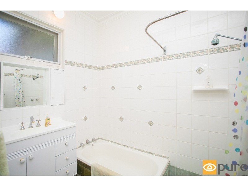 1 Boscombe Avenue, City Beach WA 6015