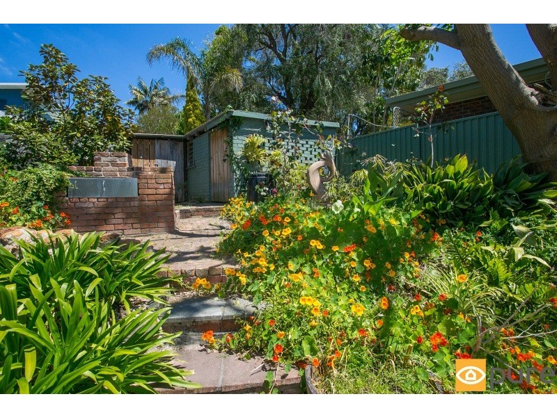 1 Boscombe Avenue, City Beach WA 6015