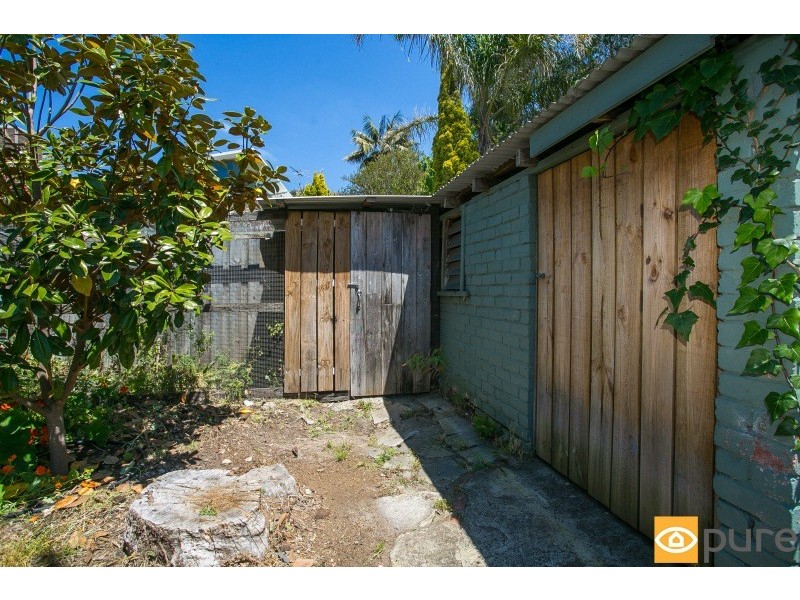 1 Boscombe Avenue, City Beach WA 6015