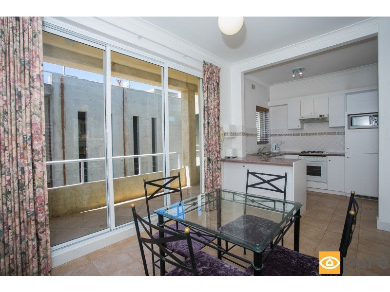 4/162 Marine Parade, Cottesloe WA 6011