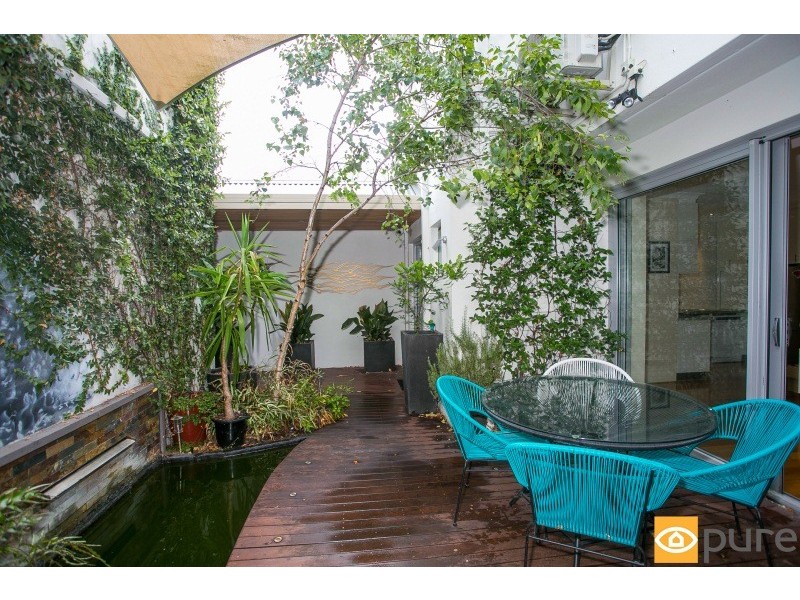 66 Coral Tree Avenue, Subiaco WA 6008