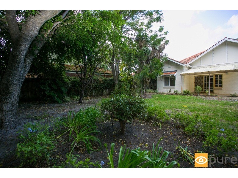 133 Tenth Avenue, Inglewood WA 6052