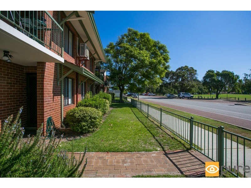 2/1 Mary Street, Como WA 6152