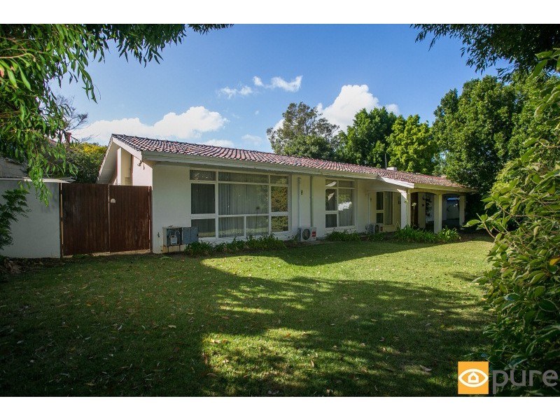 16 Hynes Road, Dalkeith WA 6009