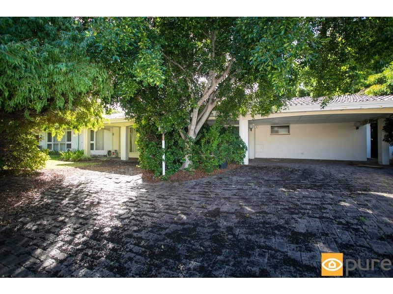16 Hynes Road, Dalkeith WA 6009