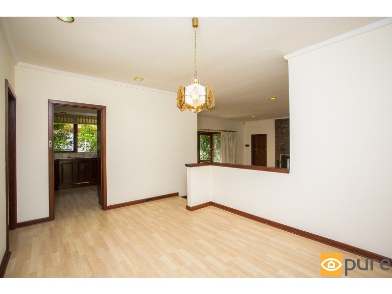 16 Hynes Road, Dalkeith WA 6009
