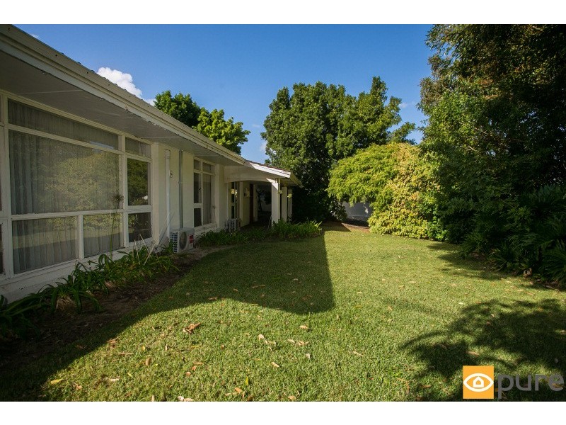 16 Hynes Road, Dalkeith WA 6009