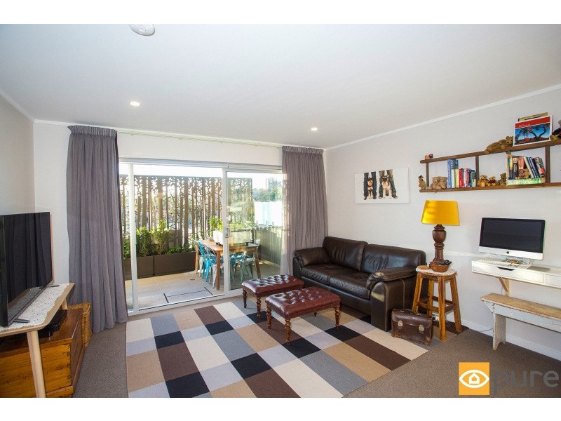 9/32 Whatley Crescent, Mount Lawley WA 6050