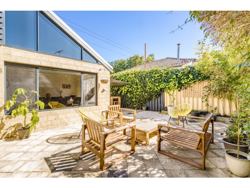 17 Ashton Avenue, Claremont WA 6010