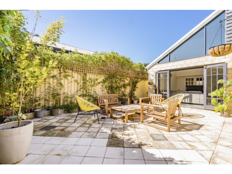 17 Ashton Avenue, Claremont WA 6010