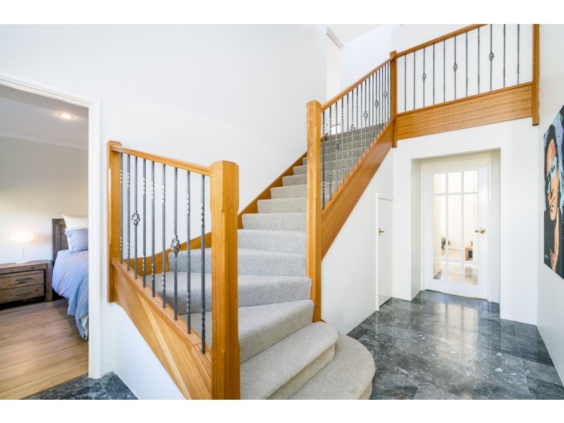 17 Ashton Avenue, Claremont WA 6010