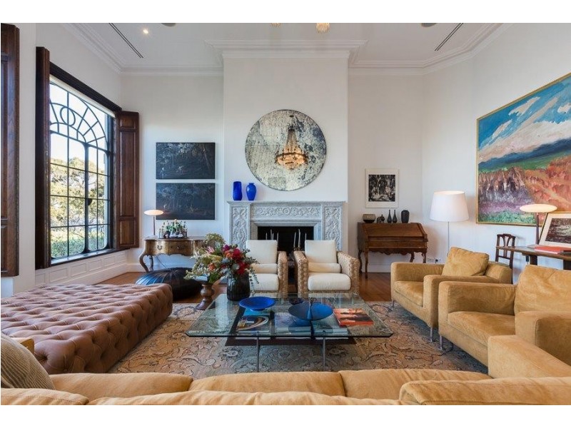 8 Bindaring Parade, Claremont WA 6010