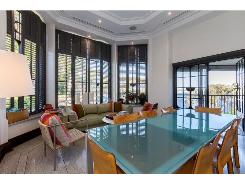 8 Bindaring Parade, Claremont WA 6010