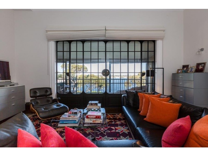 8 Bindaring Parade, Claremont WA 6010