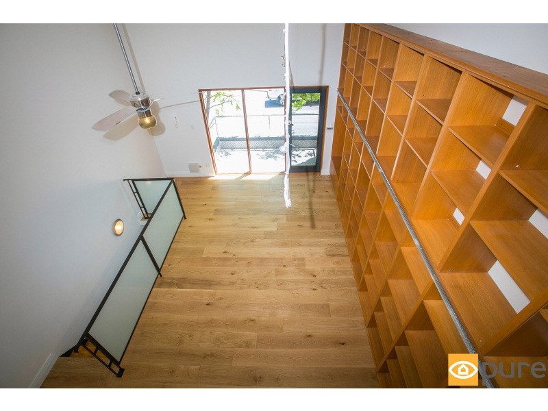 2/228 Hampden Road, Crawley WA 6009