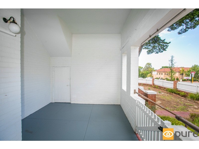 58 Kinninmont Avenue, Nedlands WA 6009