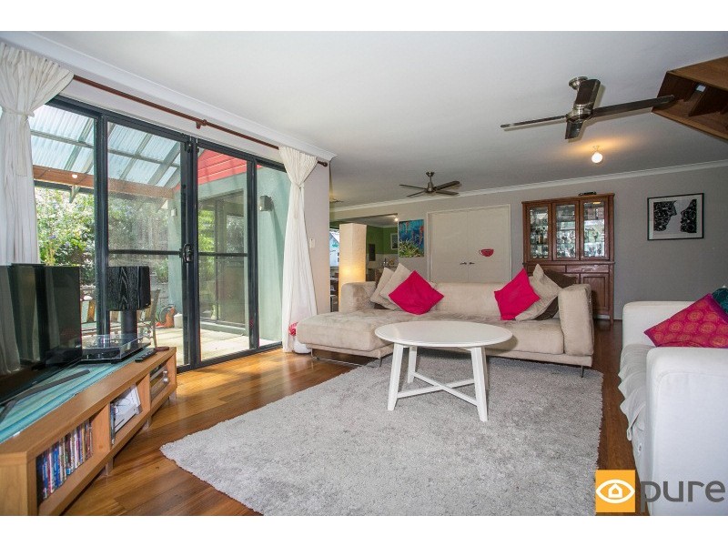 143a Stevens Street, White Gum Valley WA 6162