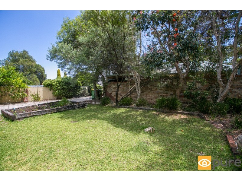 143a Stevens Street, White Gum Valley WA 6162