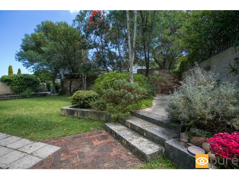 143a Stevens Street, White Gum Valley WA 6162