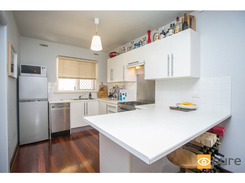 2/18 Beach Street, Cottesloe WA 6011