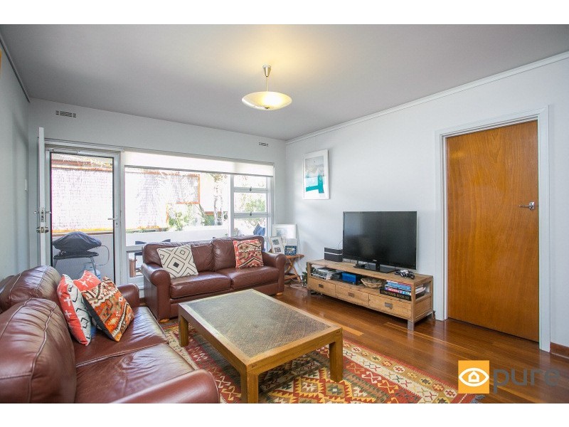 2/18 Beach Street, Cottesloe WA 6011