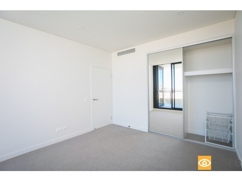 212/17 Freeman Loop, North Fremantle WA 6159