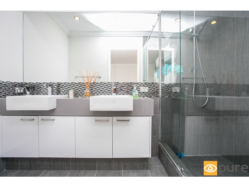 2 Tuart Street, Yokine WA 6060