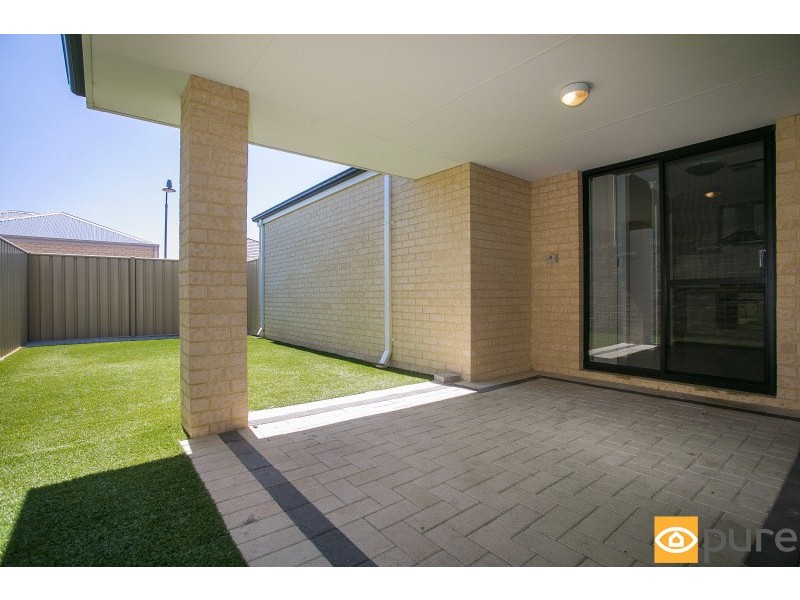 16 Weetman Road, Hammond Park WA 6164