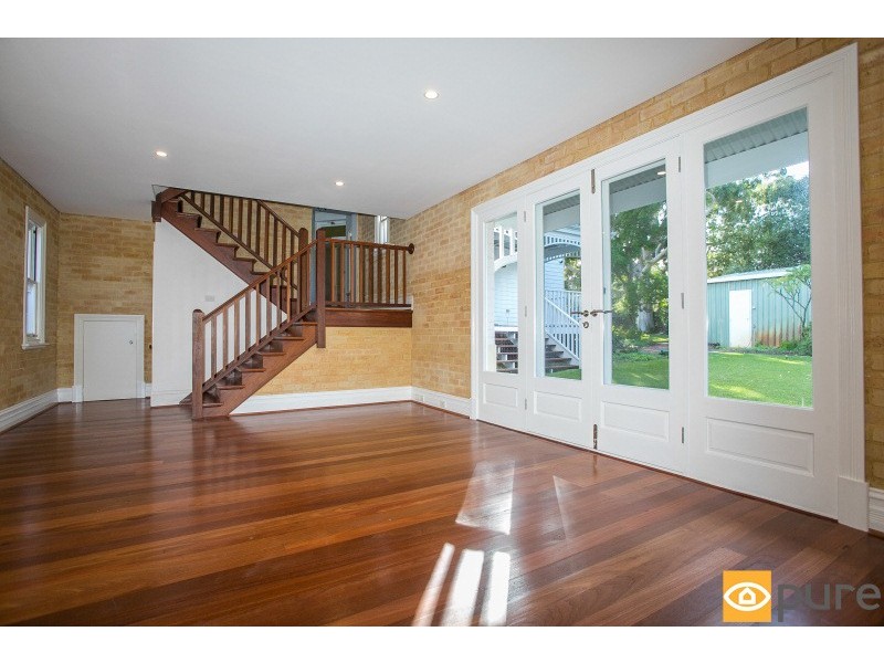 12 Fraser Street, Swanbourne WA 6010