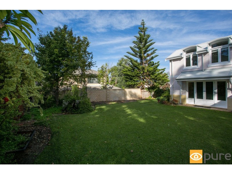 12 Fraser Street, Swanbourne WA 6010