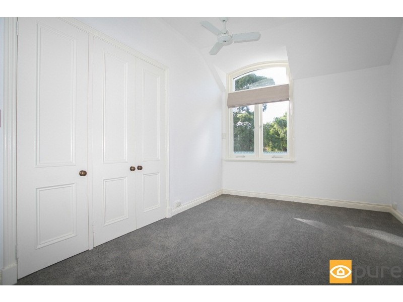 12 Fraser Street, Swanbourne WA 6010