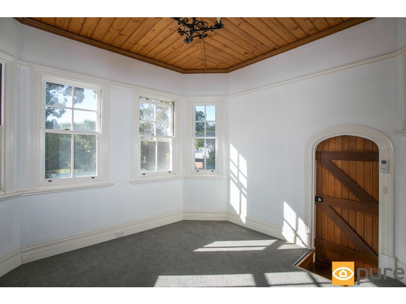 12 Fraser Street, Swanbourne WA 6010