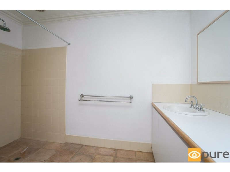 12 Fraser Street, Swanbourne WA 6010