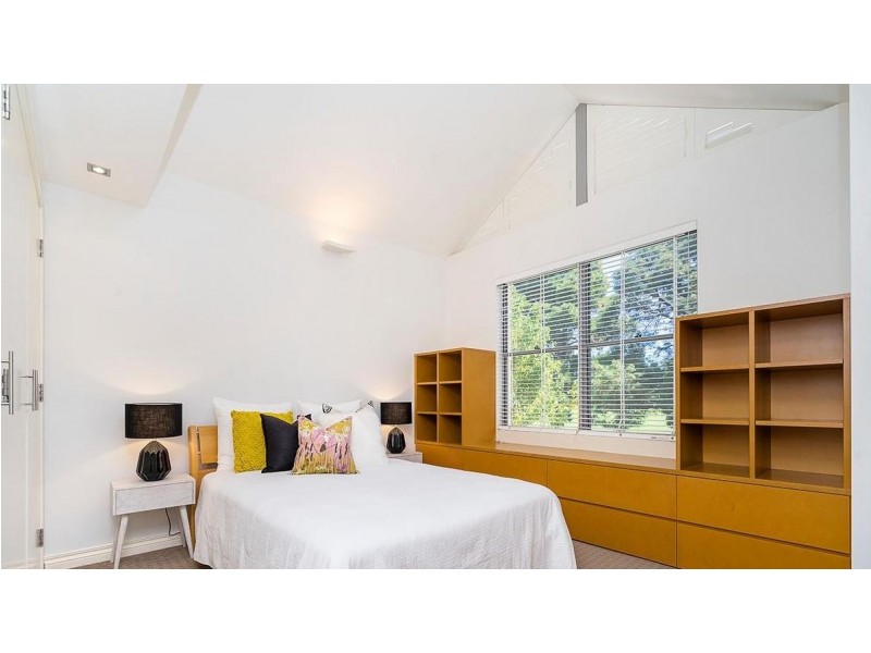 10 Bostock Road, Nedlands WA 6009