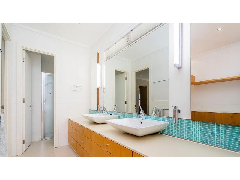 10 Bostock Road, Nedlands WA 6009