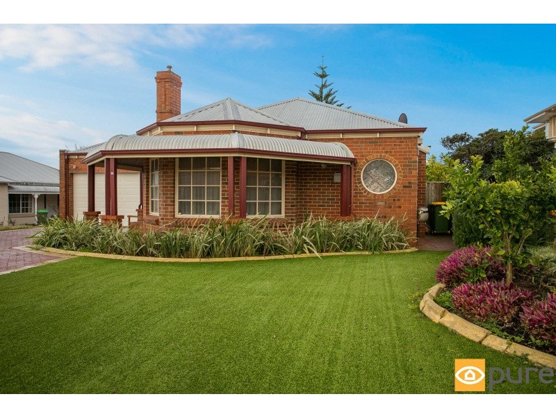 14 McKenna Glen, Mount Claremont WA 6010