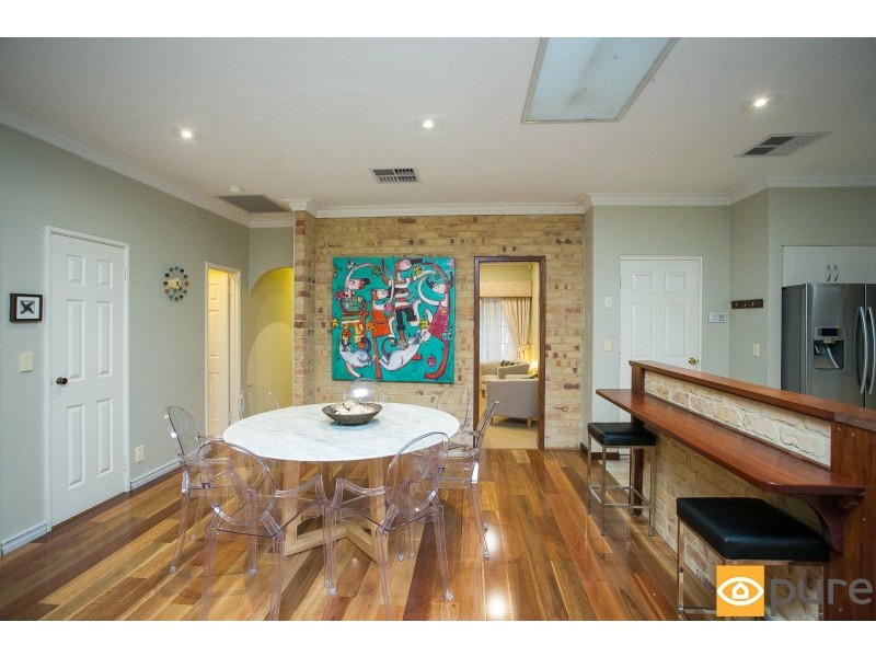 14 McKenna Glen, Mount Claremont WA 6010