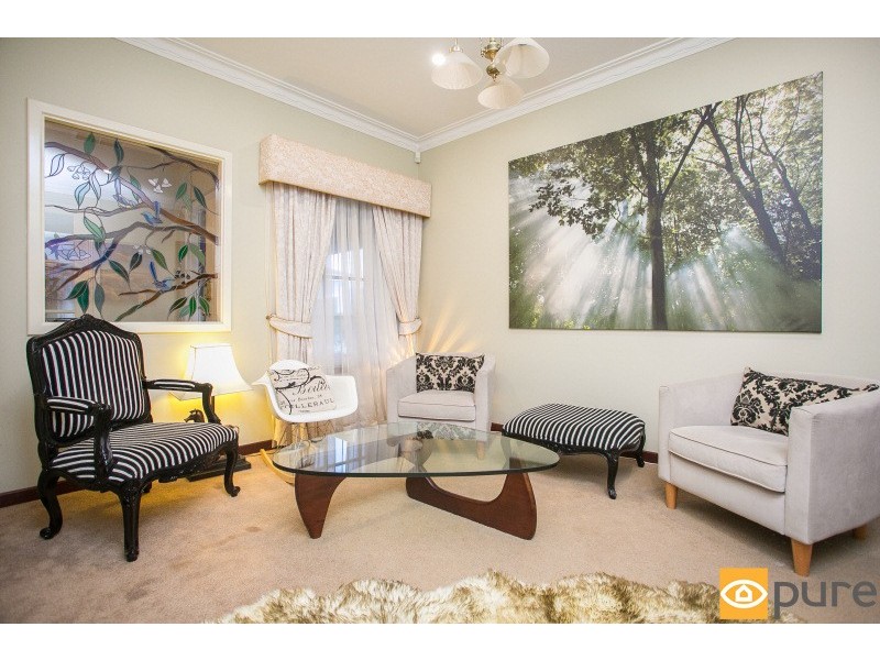 14 McKenna Glen, Mount Claremont WA 6010