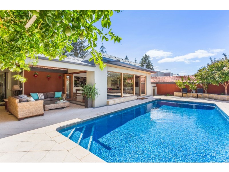 62 Clement Street, Swanbourne WA 6010