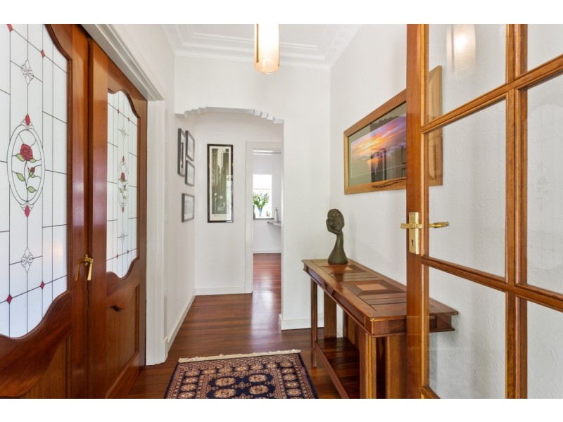 62 Clement Street, Swanbourne WA 6010