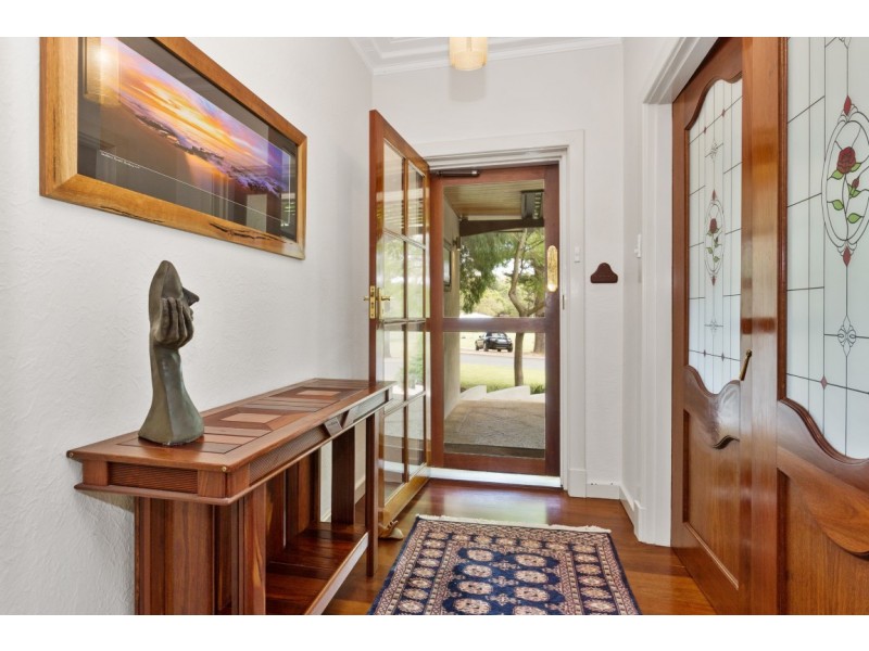 62 Clement Street, Swanbourne WA 6010