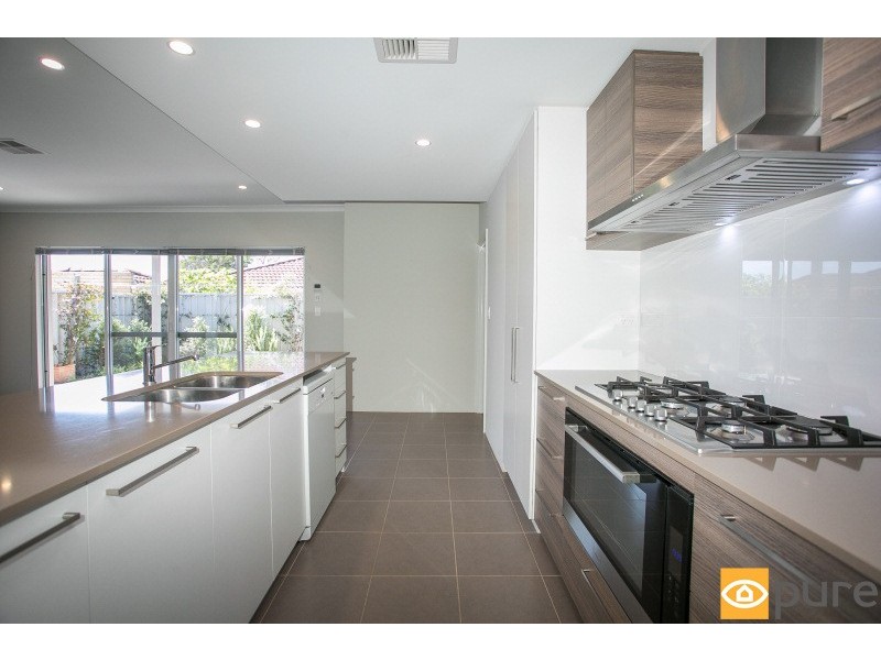 254C Grand Promenade, Dianella WA 6059