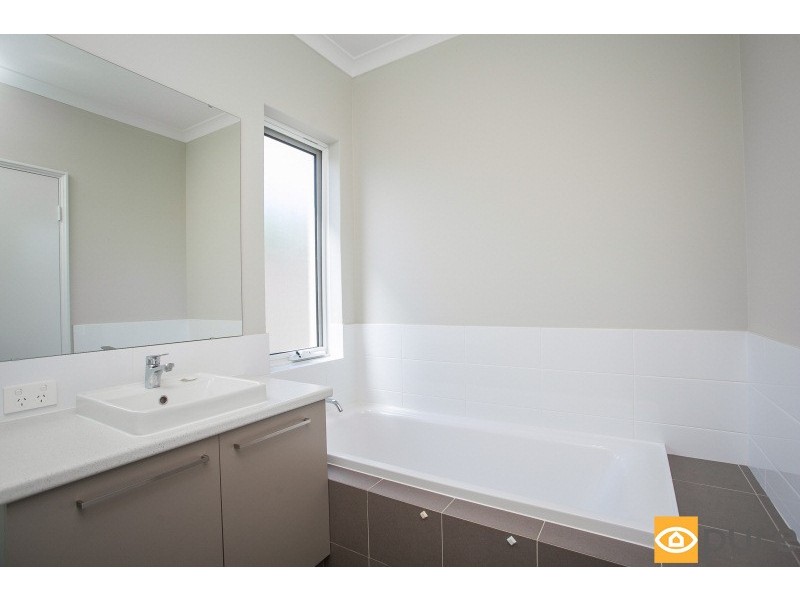 254C Grand Promenade, Dianella WA 6059